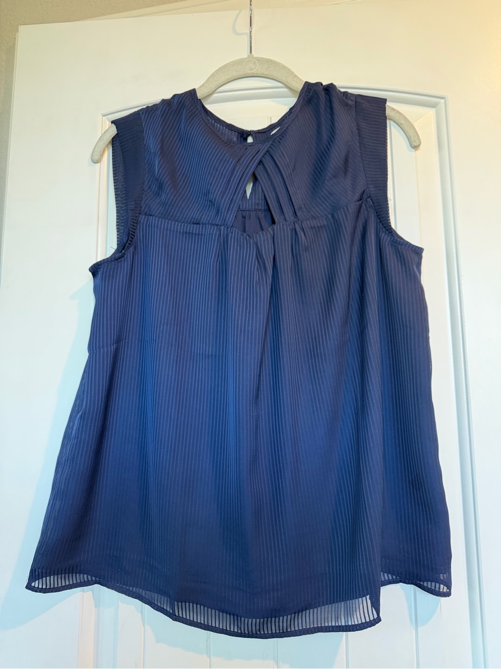 LOFT Navy Sleeveless Pleated Keyhole Blouse